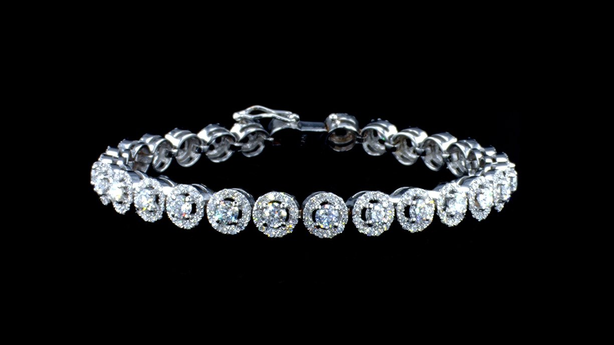 Diamond tennis bracelet