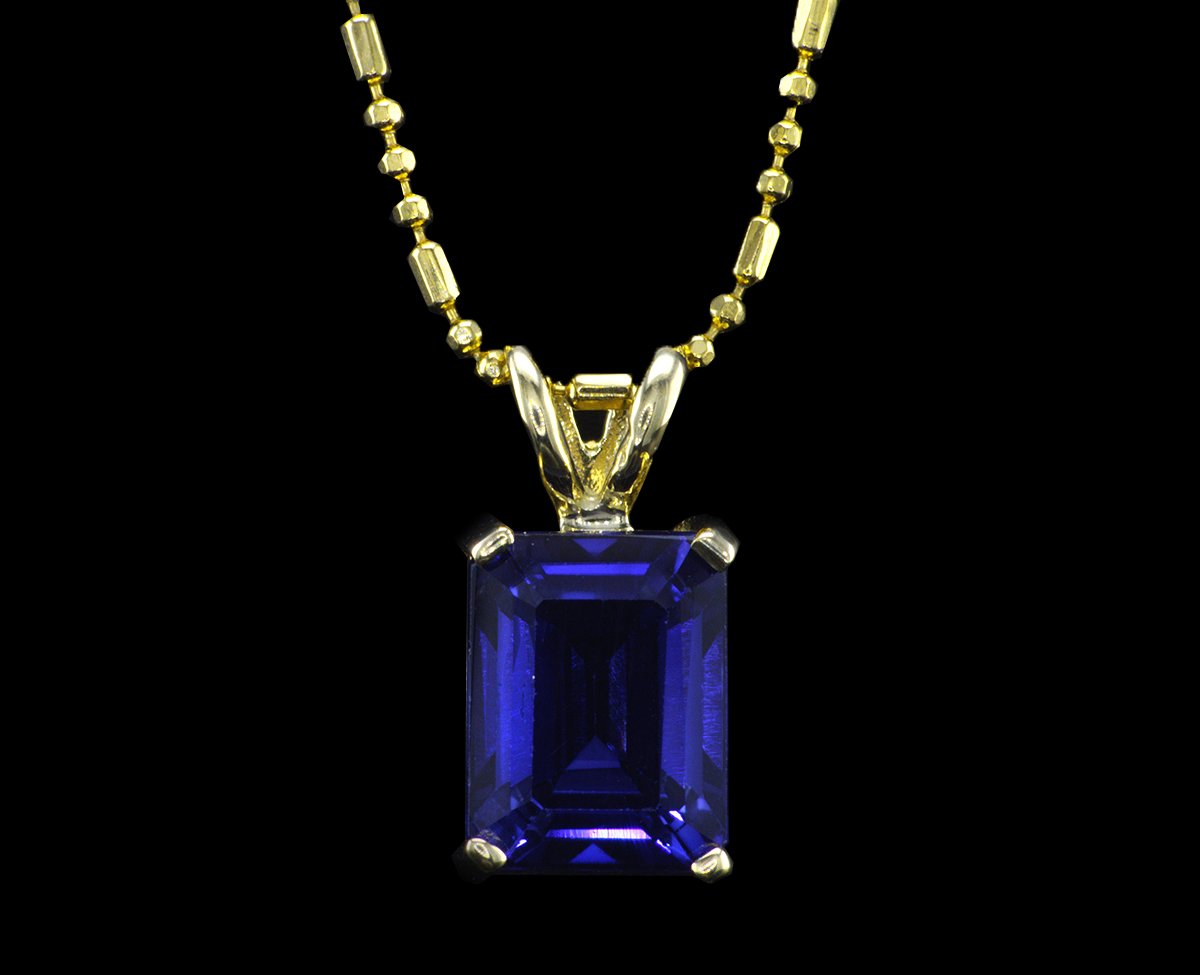 Emerald-cut sapphire pendant