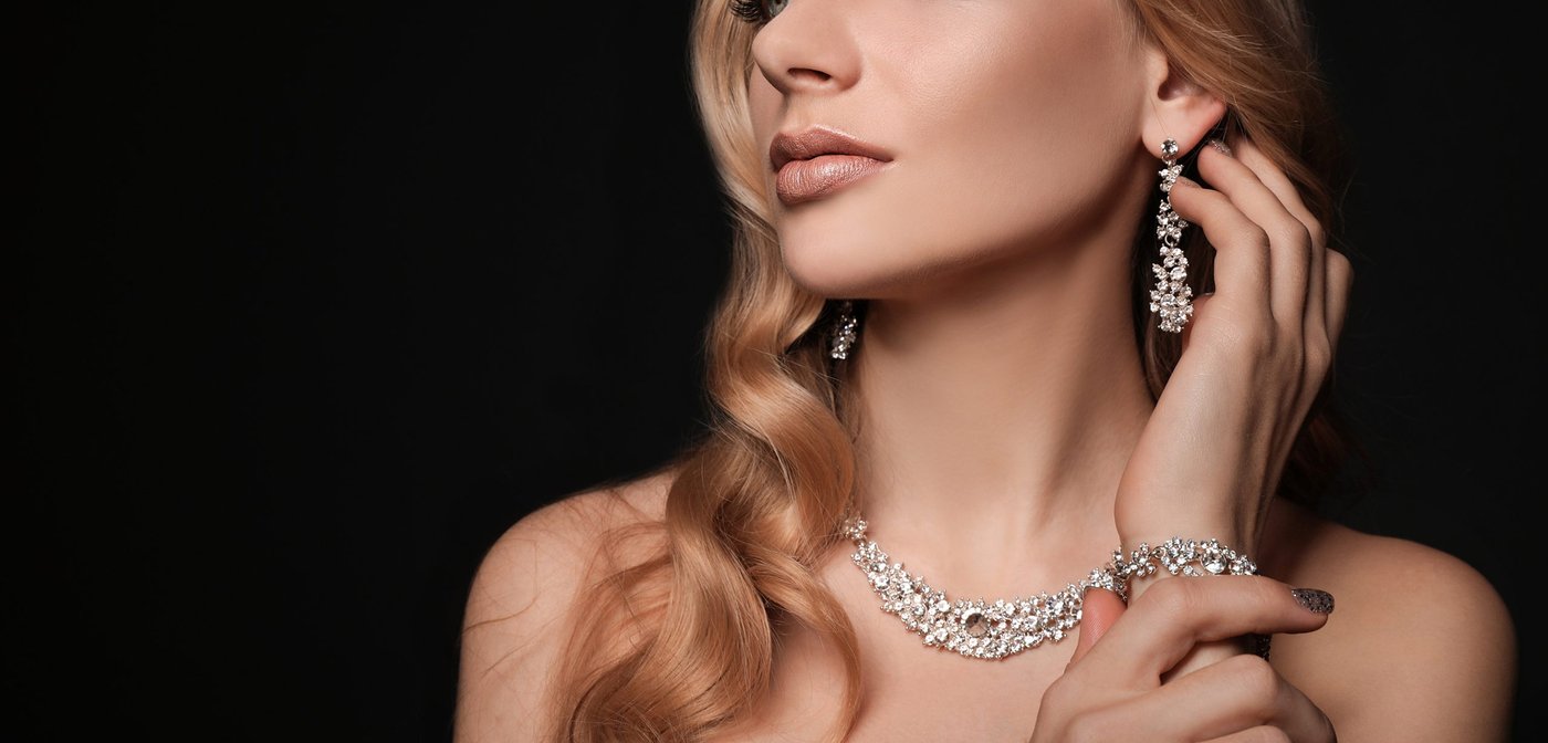 A woman wearing ALBI diamonds
